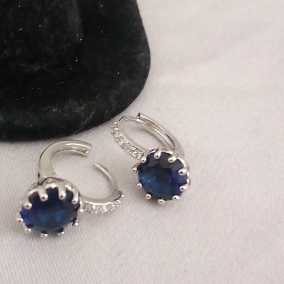 High quality sapphire earrings ๐ - Picture 5 of 5